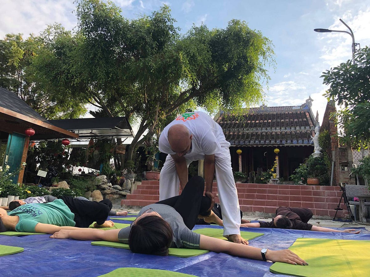 Choosing the Right Yoga Teacher Training Course for You | by Aum Yoga Vietnam | Sep, 2023 | Medium