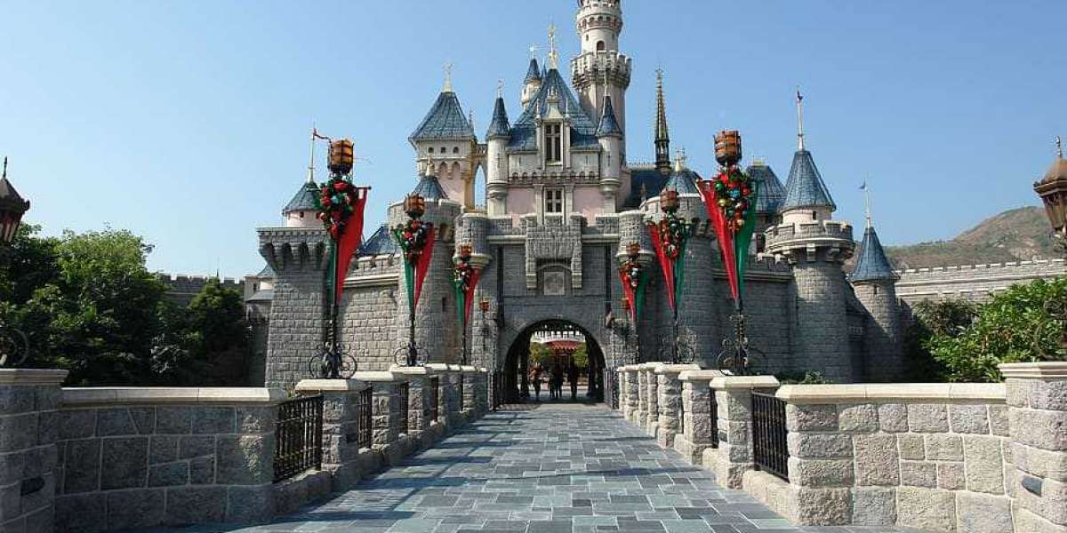 Explore the beauty of Hong Kong Disneyland Park tickets