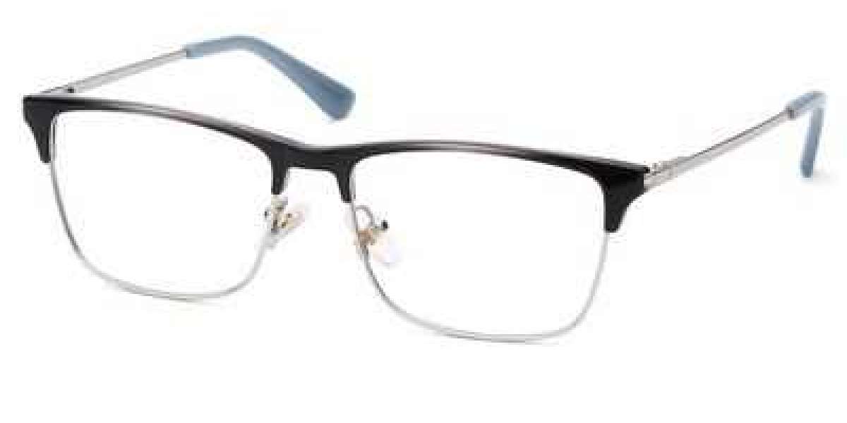 Advantages and disadvantages of buying glasses online and offline