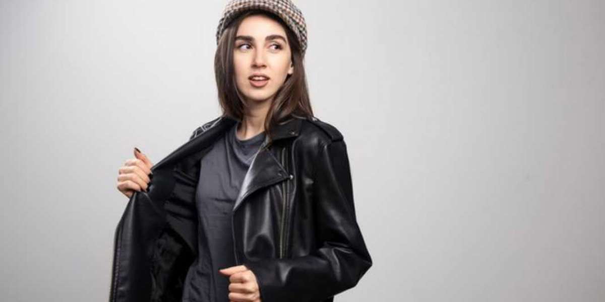 Leather Jacket Styling: Tips for Creating Versatile Outfits