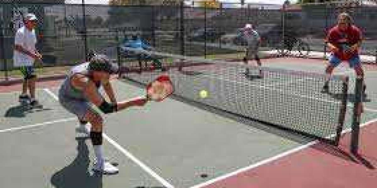Pickleball Strategy 101: How to Outsmart Your Opponents