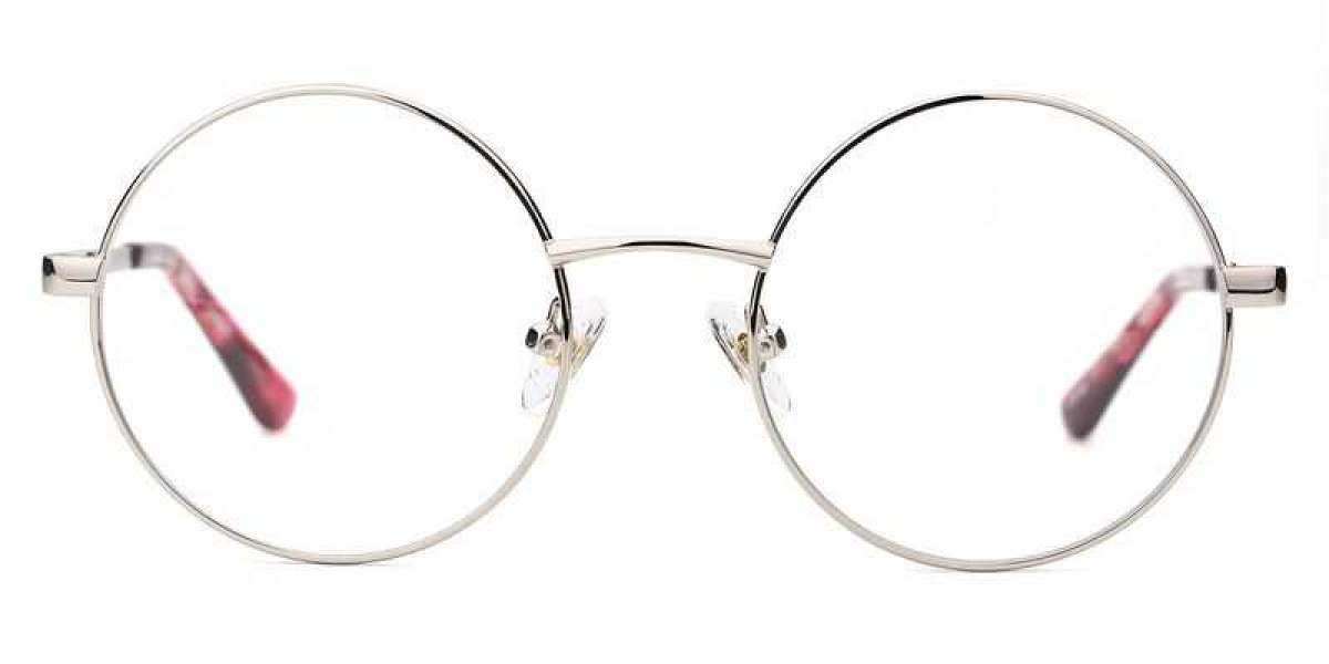 Dry Wiping Will Damage Your Eyeglasses As Many Small Dust On The Lenses