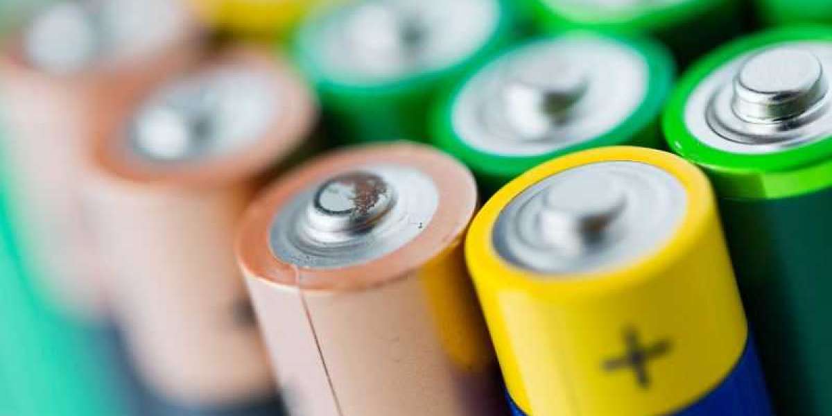 Towards a Greener Future: Sustainability in the Alkaline Battery Market