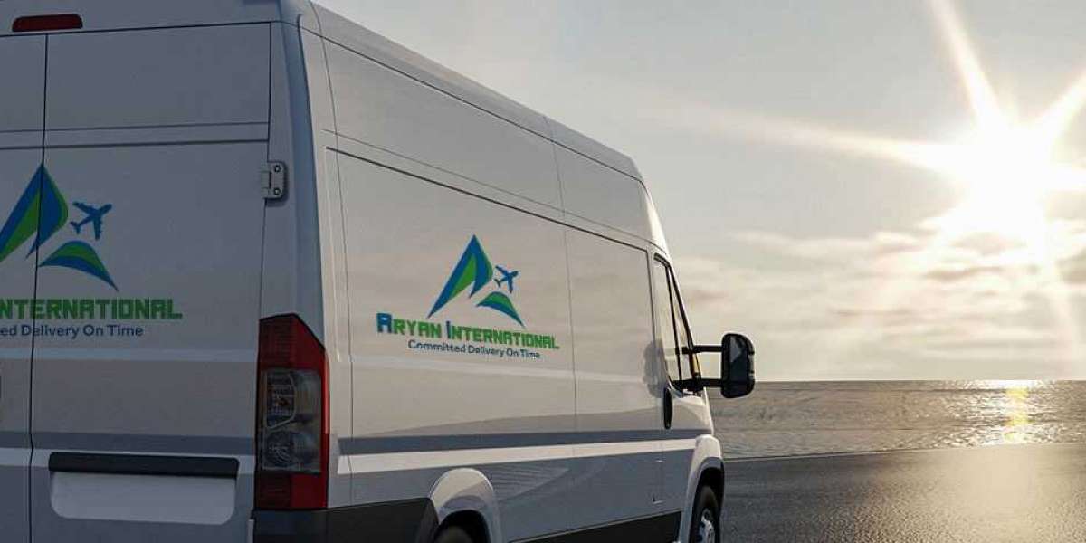 Simplify Your Global Connections with Aryan International: International Courier Services in Delhi Made Easy