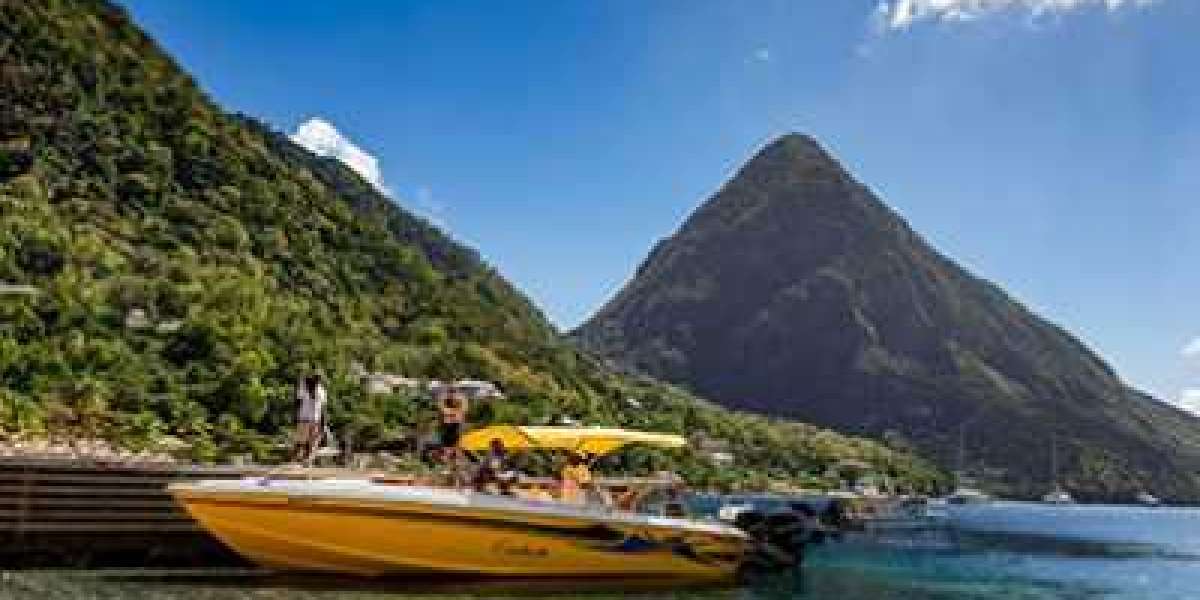 Explore the Beauty of St. Lucia with a Boat Cruise