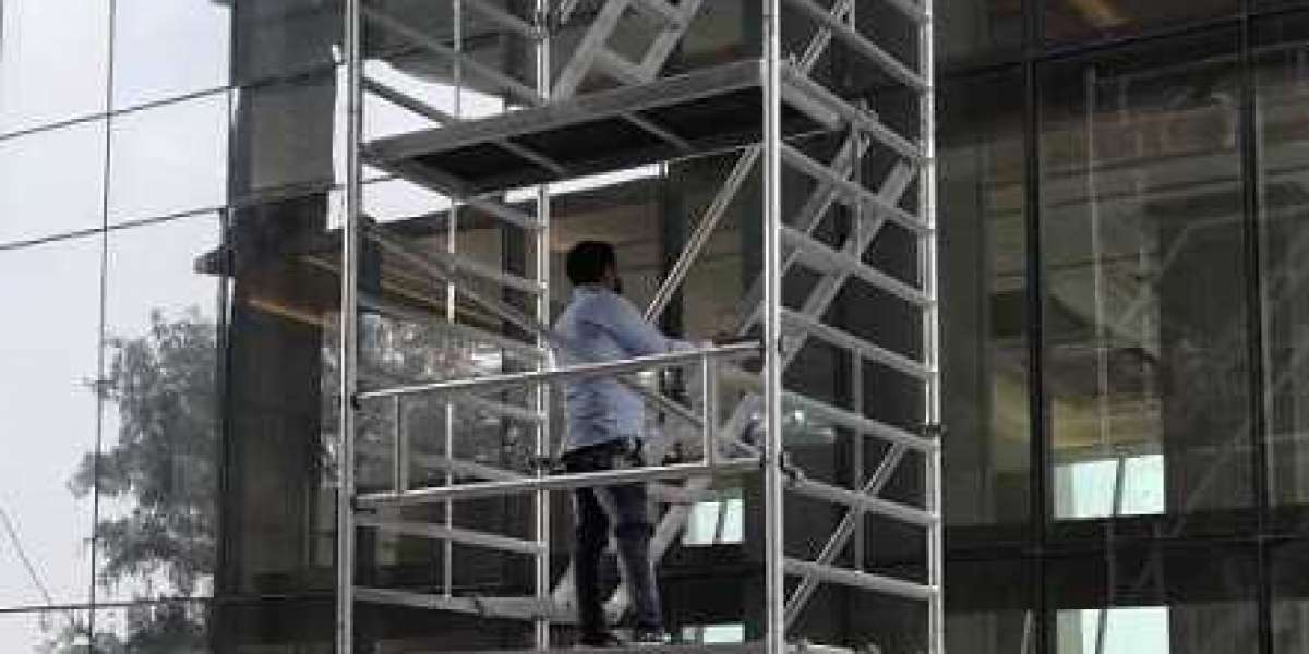 Aluminium Scaffolding: The Lightweight Leader in Reaching High Places