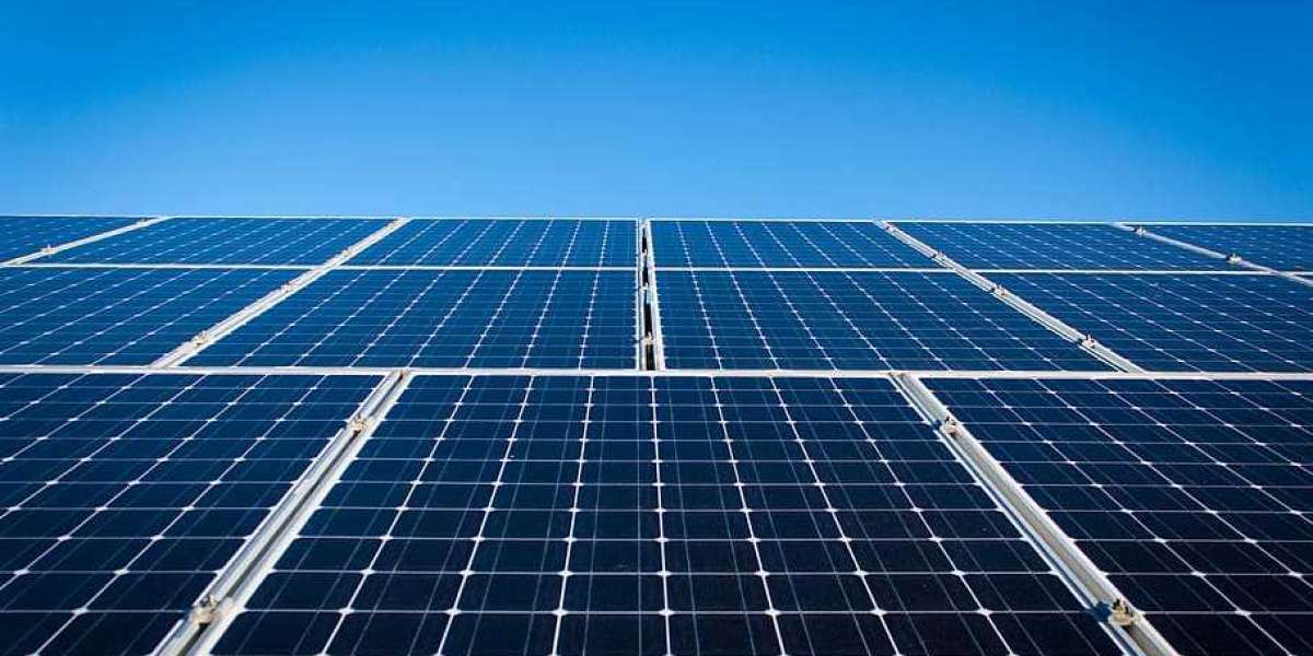 Solar Panels and Solar Inverters for Modern Energy Solutions