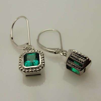 Custom Emerald Earrings Profile Picture