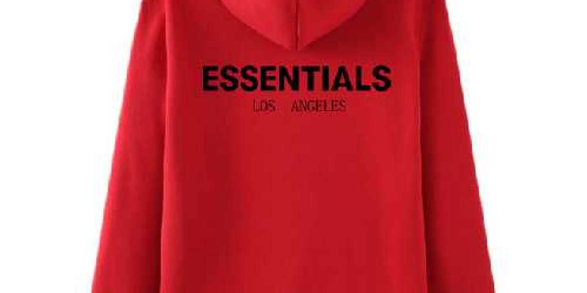 The Timeless Appeal of the Red Essentials Hoodie: A Fashion Icon for Every Wardrobe