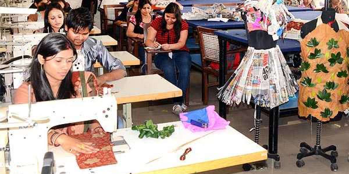Is a Diploma in Fashion Designing after the 12th good?